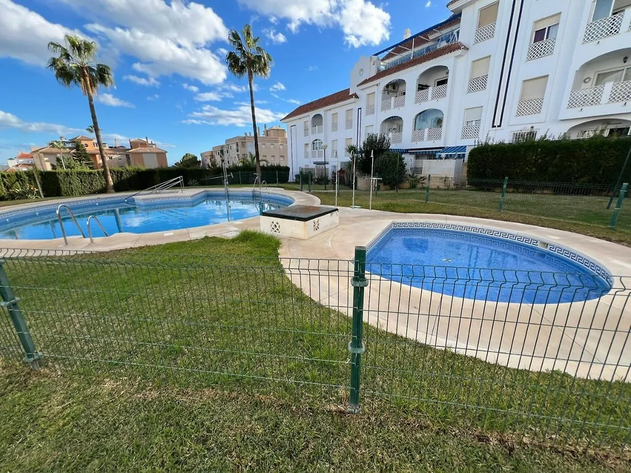 Habitación en casa particular Torremolinos Habitaciones Privada En Apartamentos Compartidos