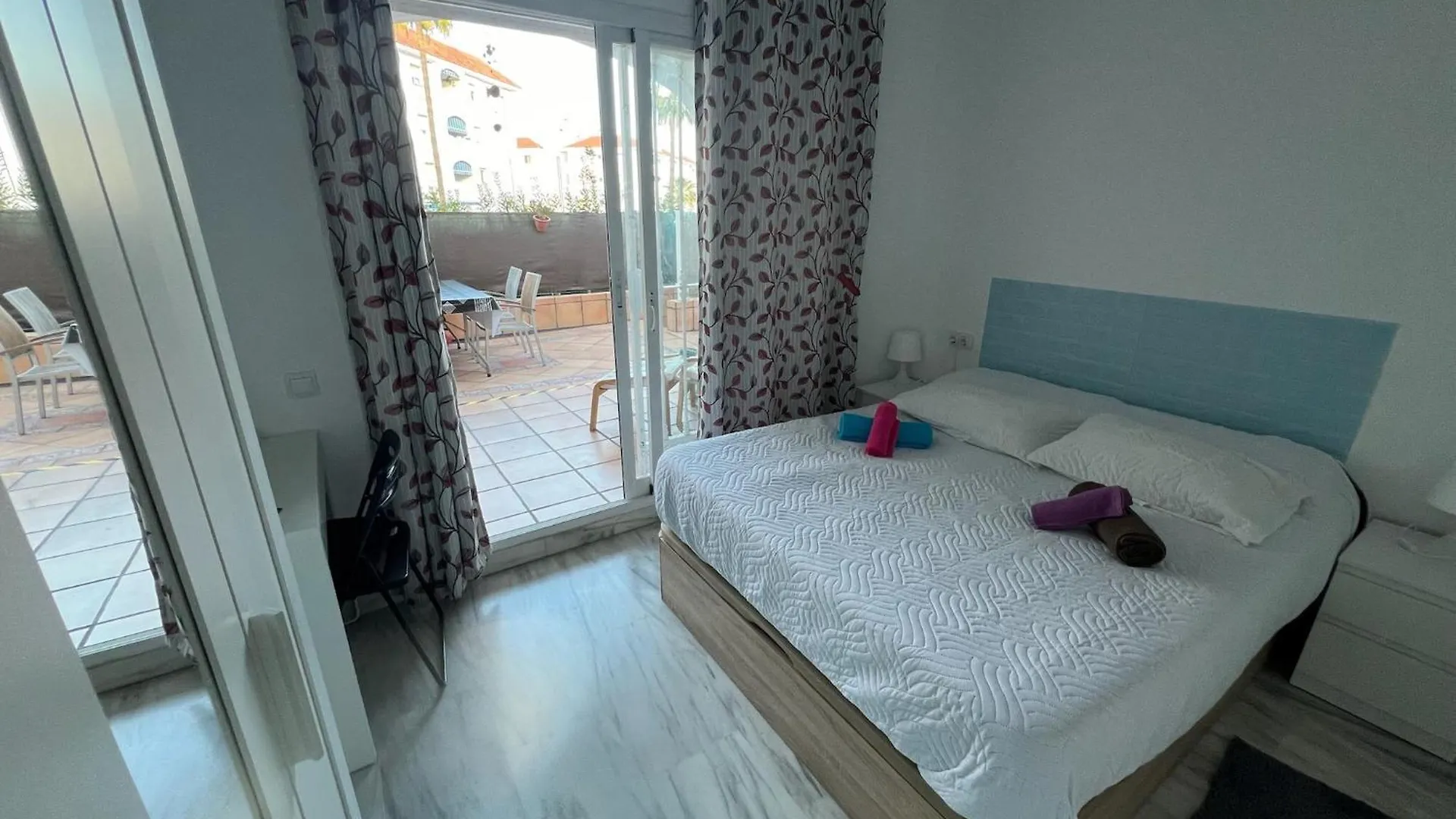 Homestay Torremolinos Habitaciones Privada En Apartamentos Compartidos