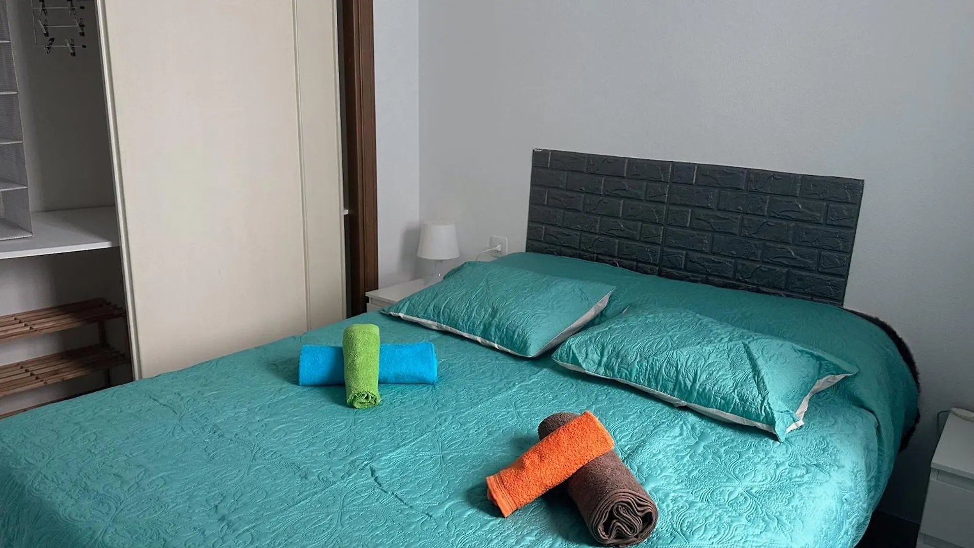 Torremolinos Habitaciones Privada En Apartamentos Compartidos 0*,
